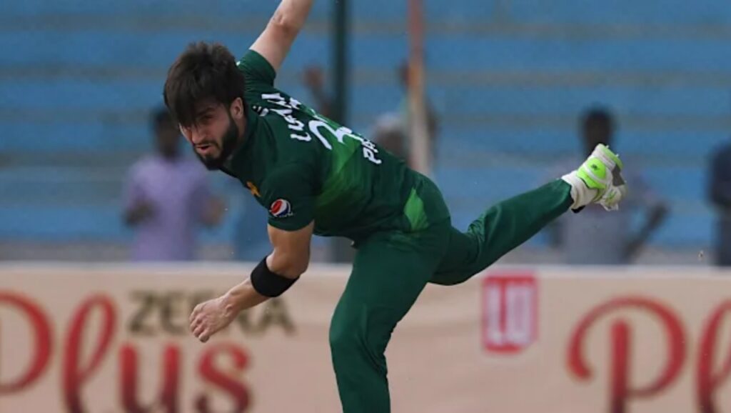 Pakistan Fast Bowler Announced Retirement